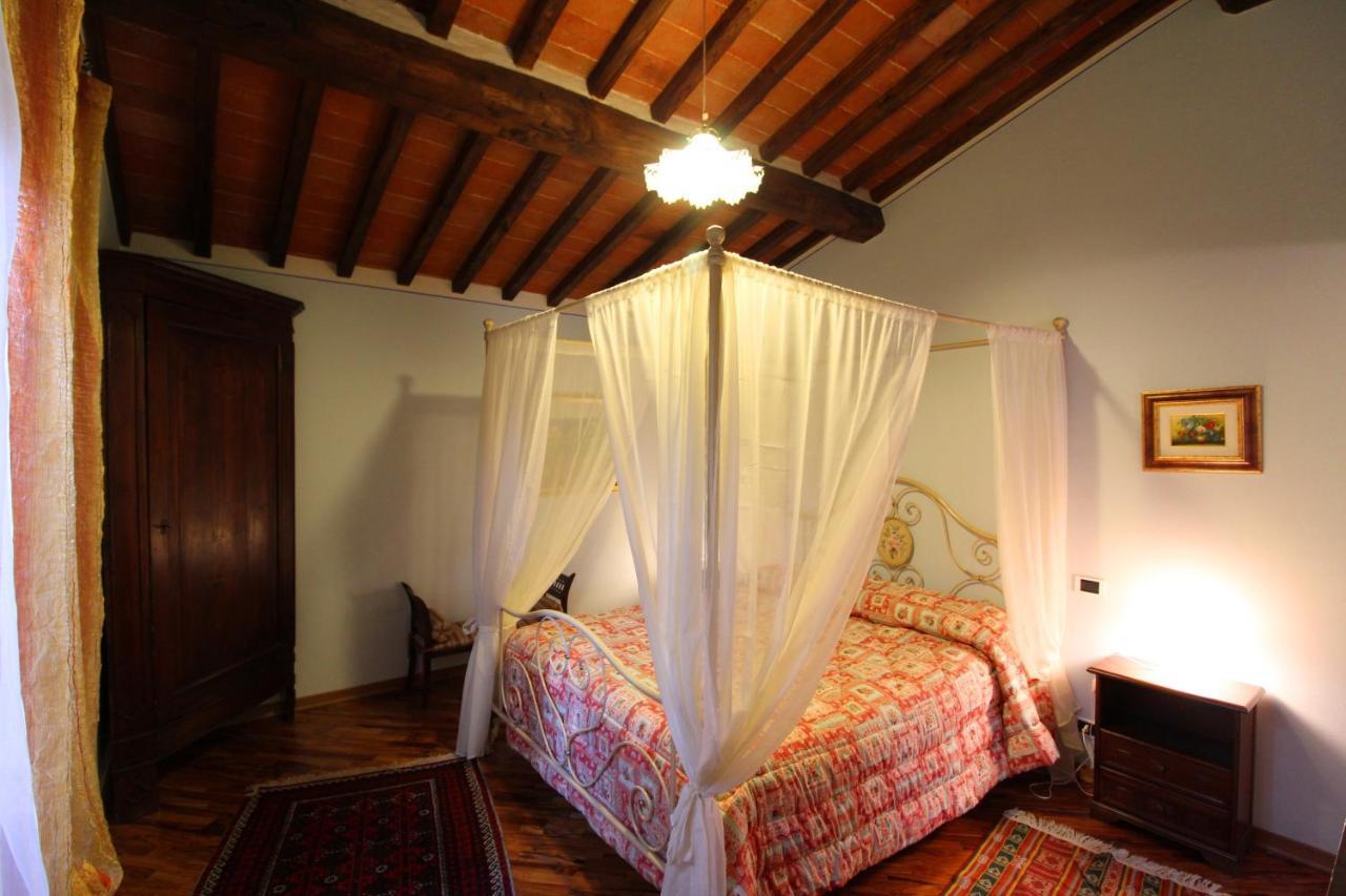 Casale Lorenzo Subbiano Esterno foto